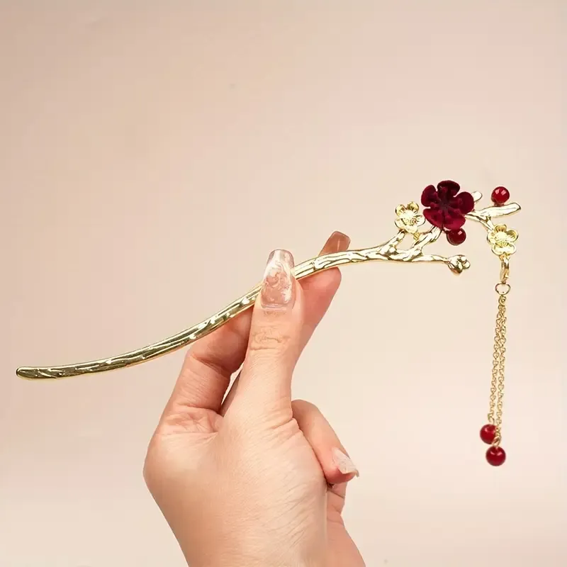 Elegant And Ancient-Inspired Headpiece