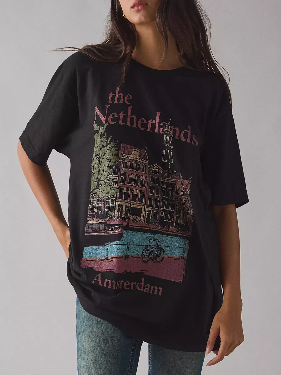 A Pure Cotton T-Shirt With Dutch Pattern Printing For Ladies
