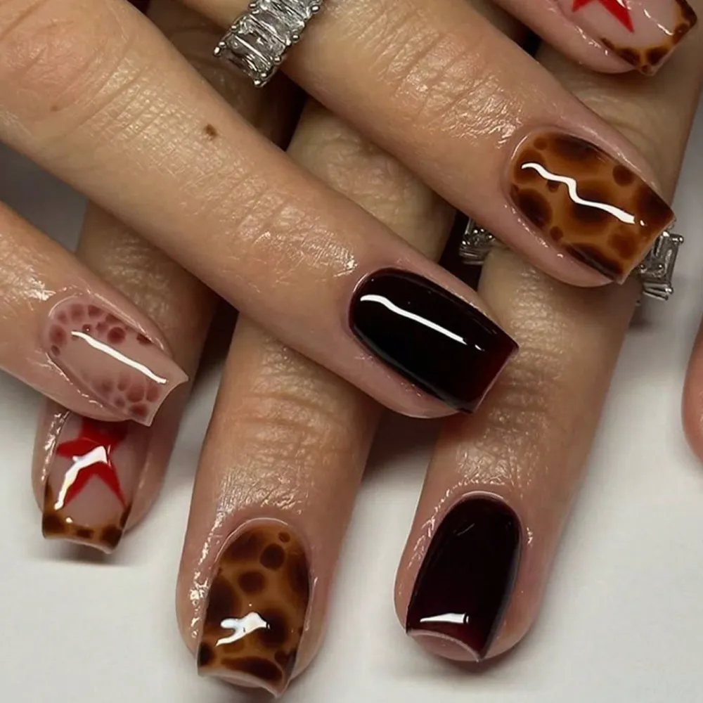 Nailhour 24Pcs Vintage French Short Square Press On Nails