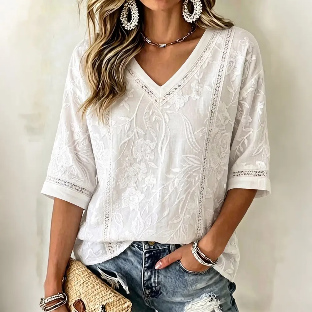 Women's Vintage Floral Art V-neck Three-quarter Sleeve Linen T-shirt