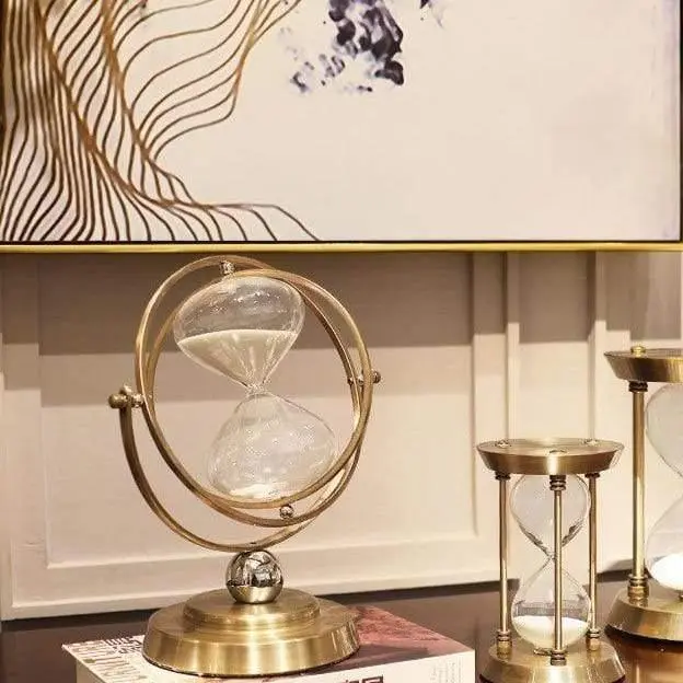 Alotha Hourglass