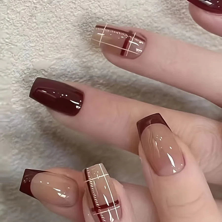 Nailhour 24Pcs Geometric Lines Minimalist French Red Short Square Press On Nails
