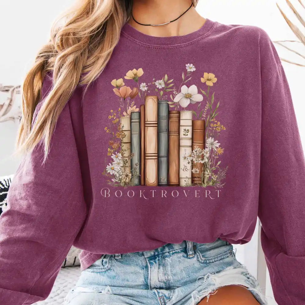 Booktrovert Long Sleeve T-Shirt