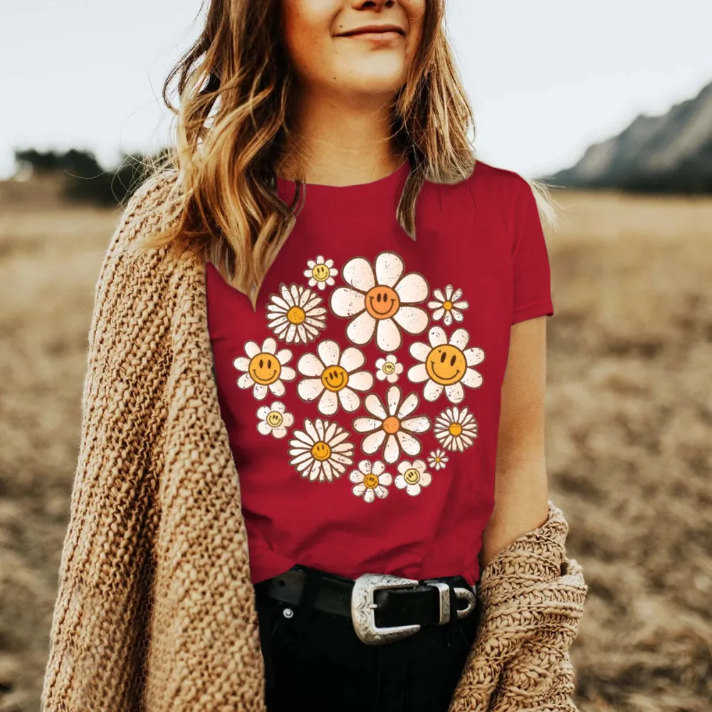 Vintage Daisy Smiley Face Women's T-Shirt