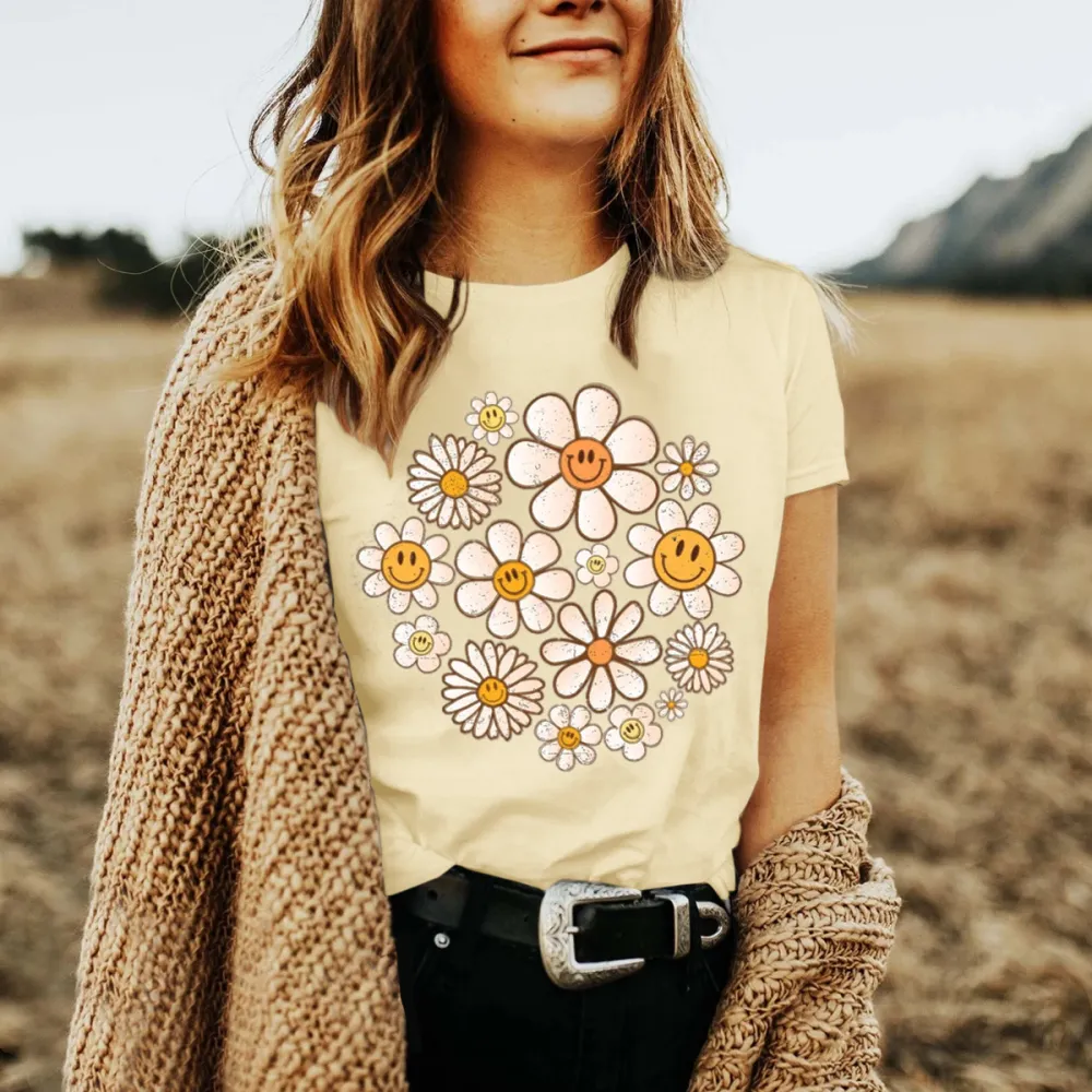 Vintage Daisy Smiley Face Women's T-Shirt