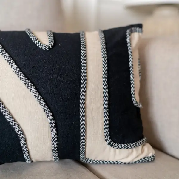 Dutch Mono Cushion Cover